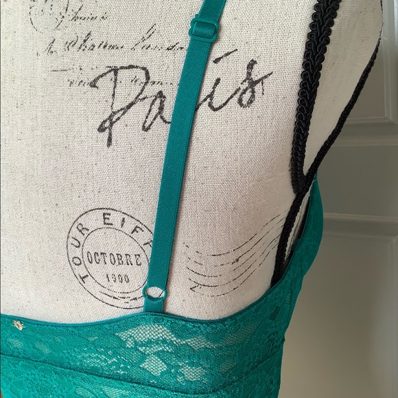 😍 PINK Lace Bralette 😍 - Picture 7 of 9